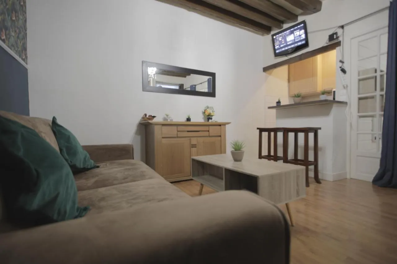 פריז Appartement Tour Eiffel Champs De Mars צרפת